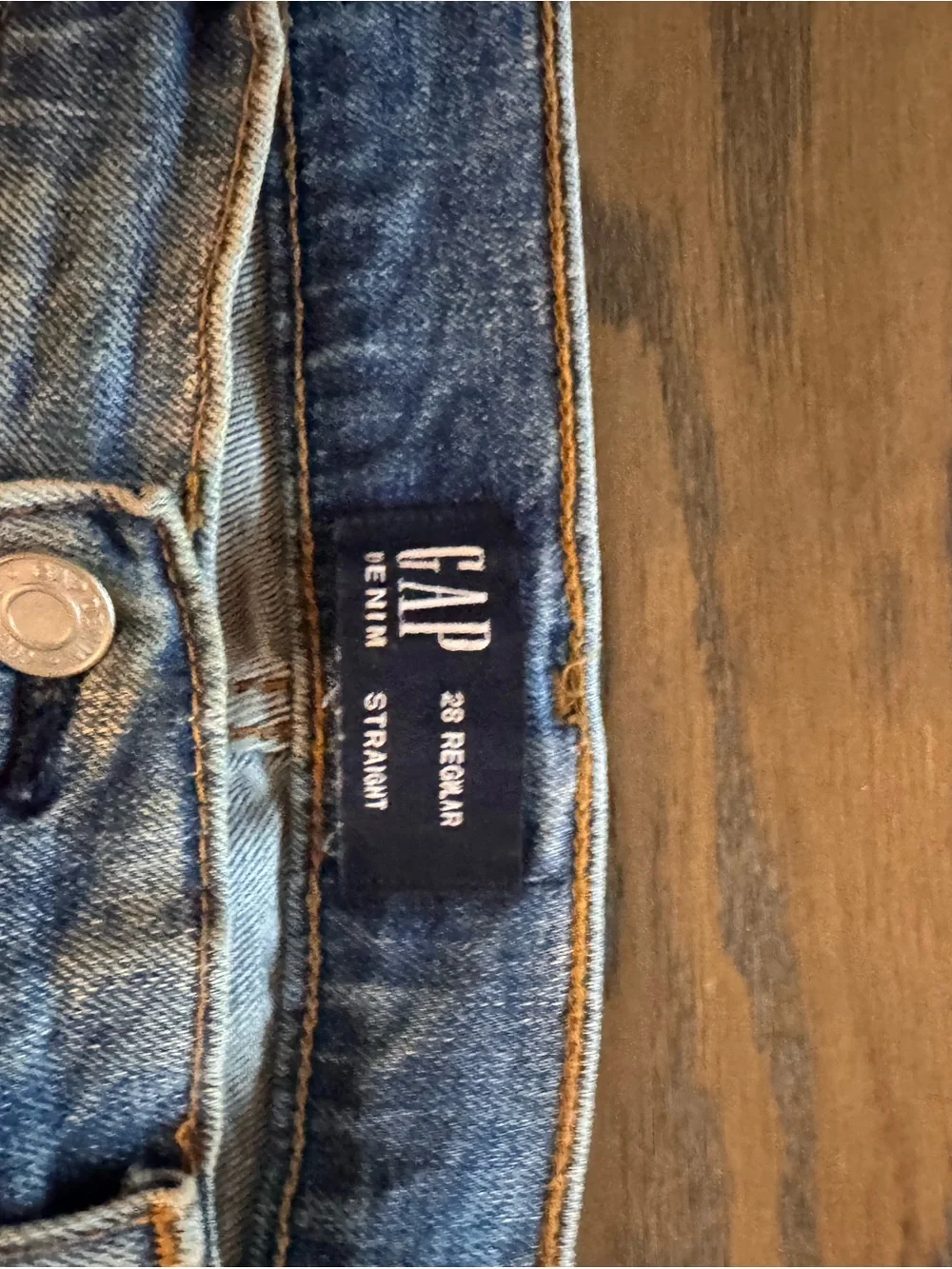 GAP Straight-Leg Jeans in Medium Blue